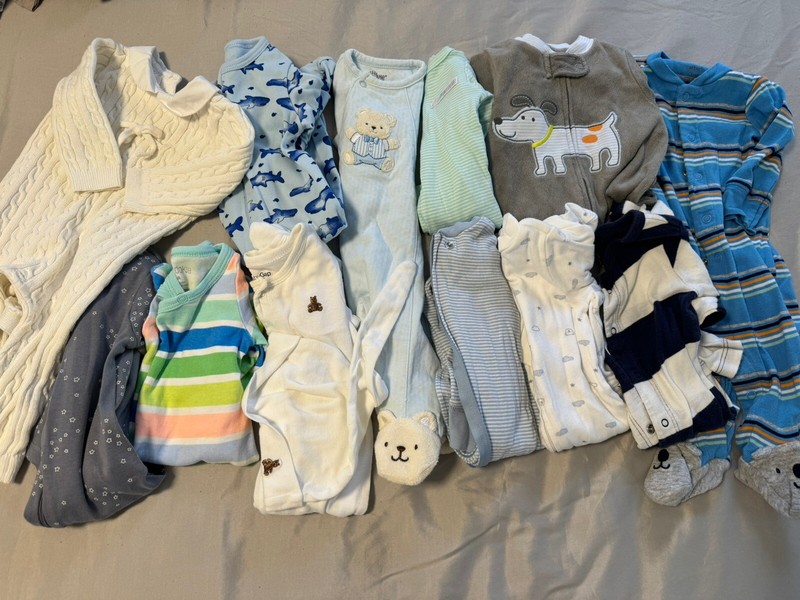 Huge Lot of 0-3 Months Baby Boy, Cute Sleepers/ Footsies! Lot Of 12 Pieces !