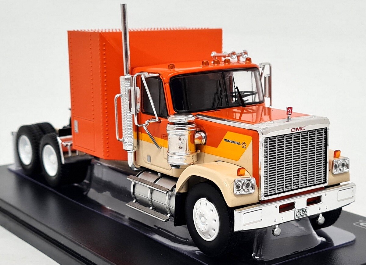 iXO 1/43 - GMC General 1980 Orange Diecast Scale Model Truck