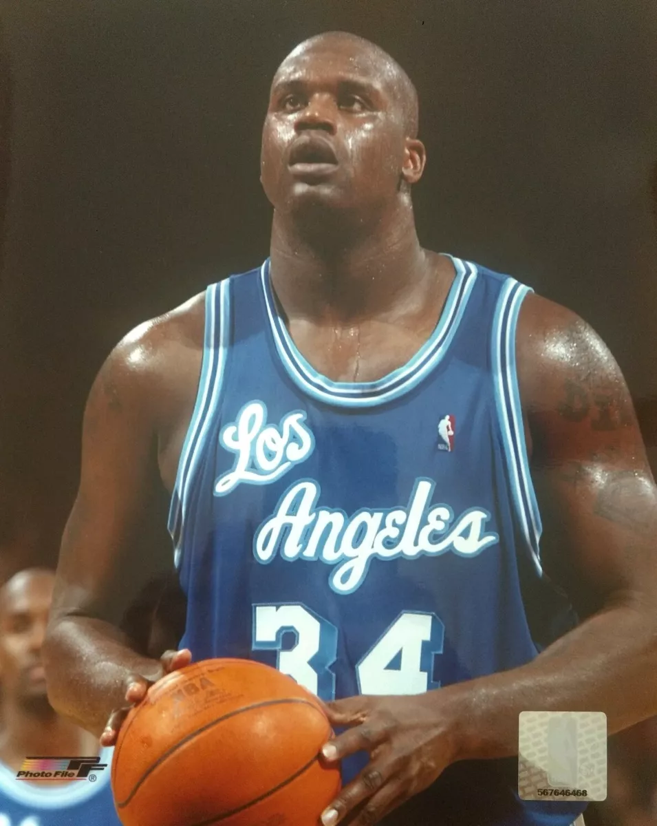 SHAQUILLE O'NEAL 2004 Blue Throwback Uniform 8X10 ACTION PHOTO L.A. Lakers