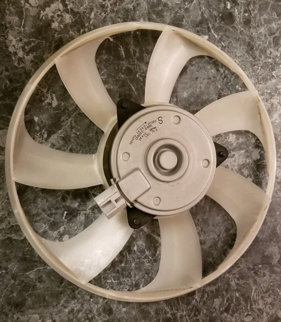 1215 Toyota Prius OEM Left Radiator Cooling Fan eBay
