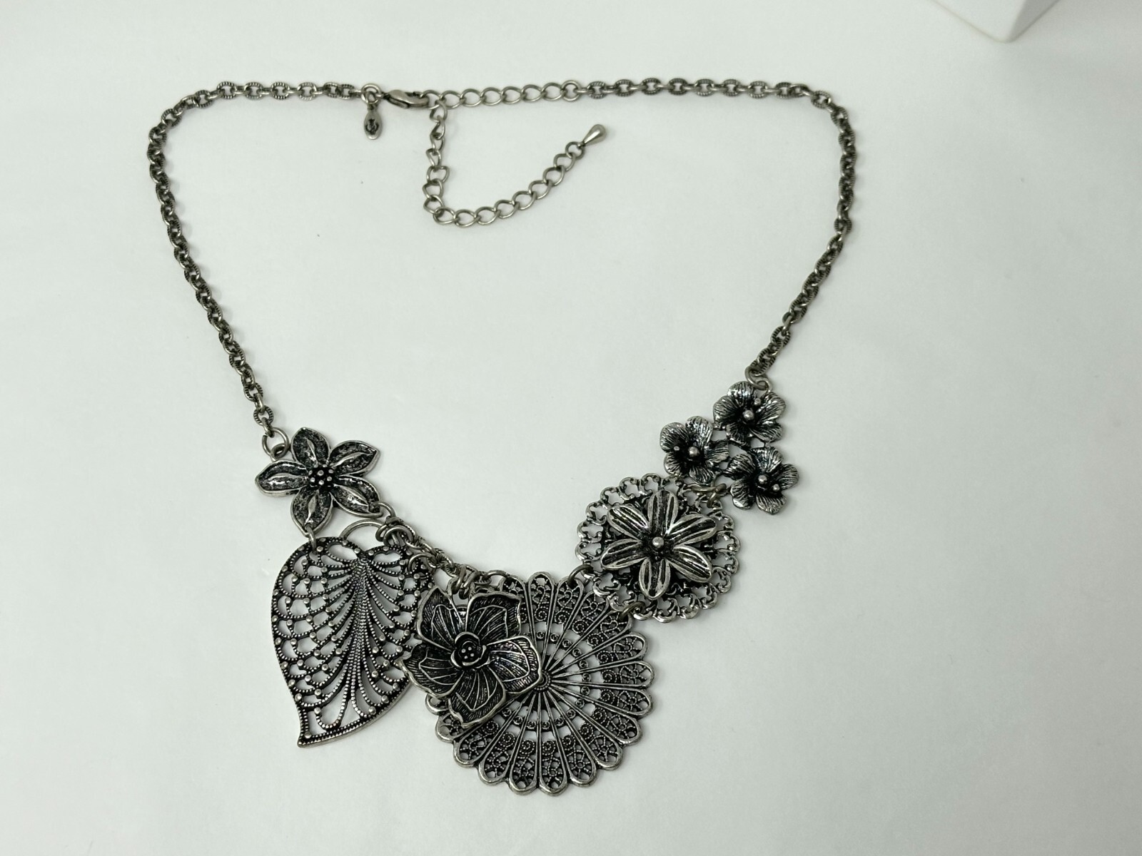 Beautiful Silvertone PREMIER DESIGNS Filigree Sty… - image 4