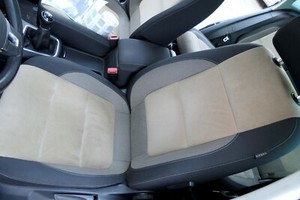 VW Tiguan 5N Sitz vorne links Fahrersitz Sitzheizung titanschwarz / tanamibeige