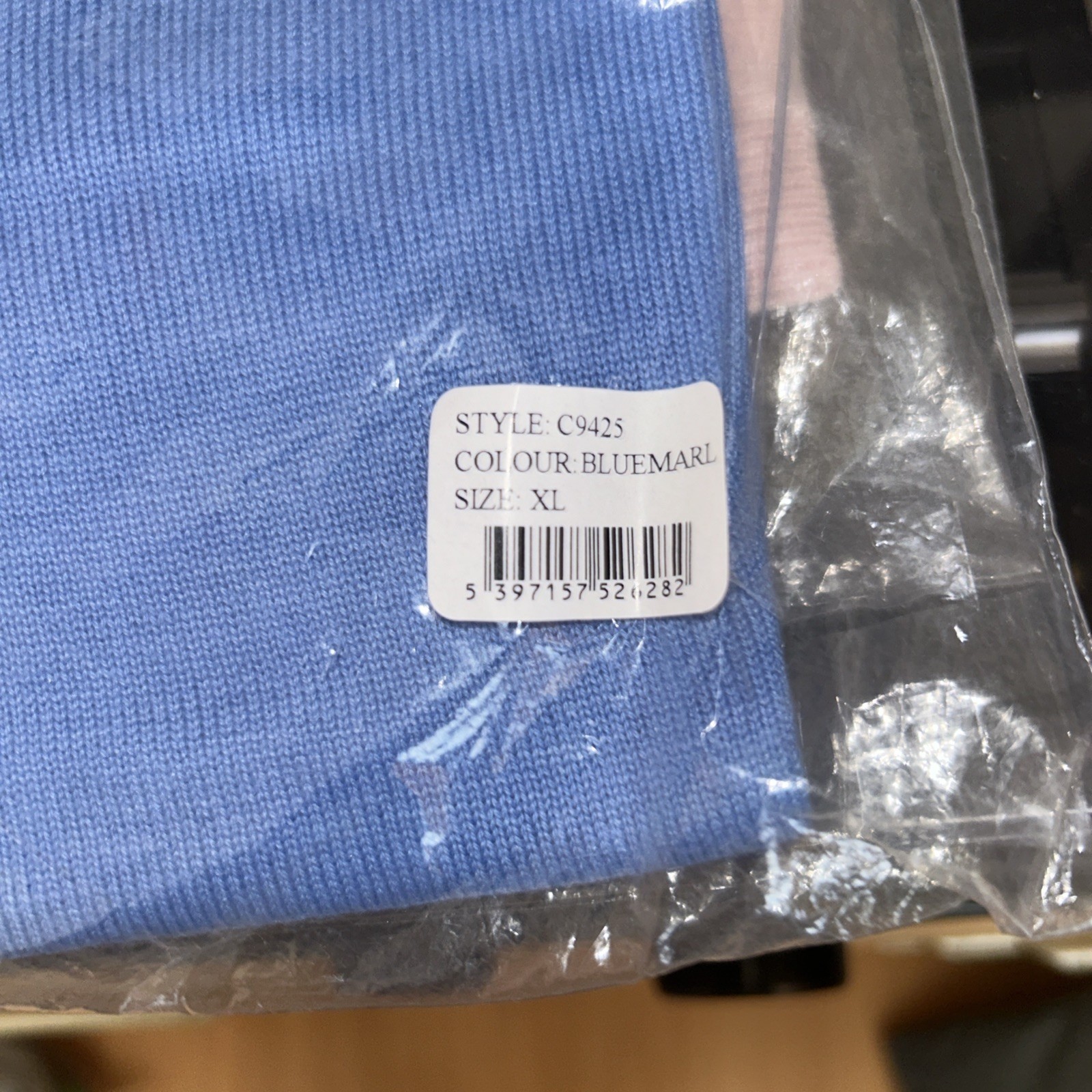 Calvin Klein Mens 2025 V-Neck Tour Durable Comfort Golf Sweater 45percent OFF RRP image 2