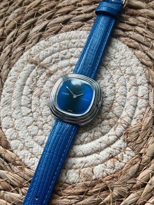 Adspy Vintage Uhr 1970er Stepcase Blue Dial Handaufzug + blaues Lederband