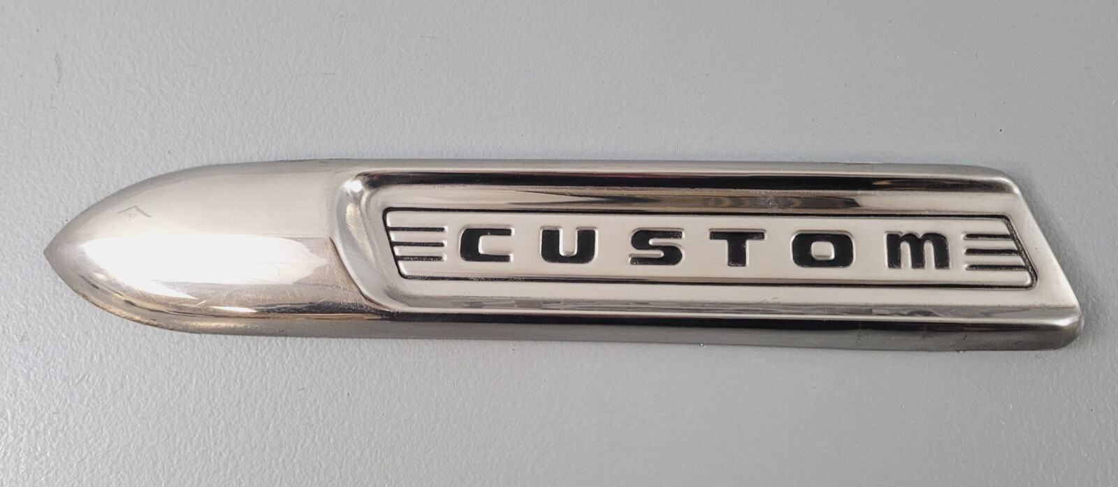 NOS 1950 Ford Custom Wagon Fender Emblem Moulding Spear Left LH 0A-16188 New