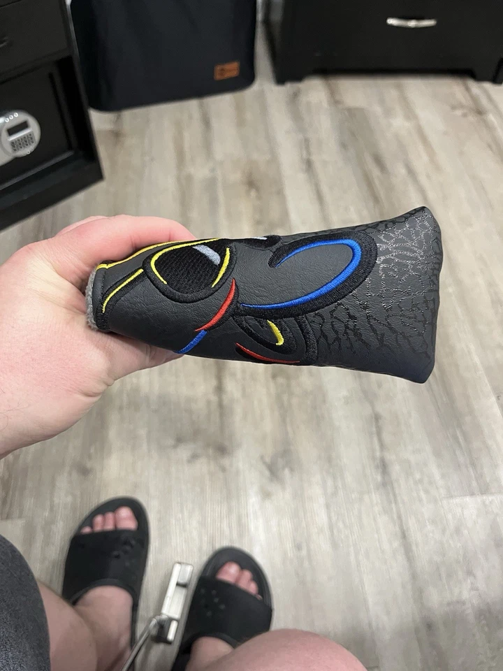 RH Nike Method 001 35,5” pintura despojada - Imagem 3 de 4