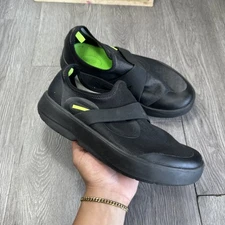 Oofos OOmg eeZee Low Mens 8 Shoes Slip On Sneaker Recovery Black Gym