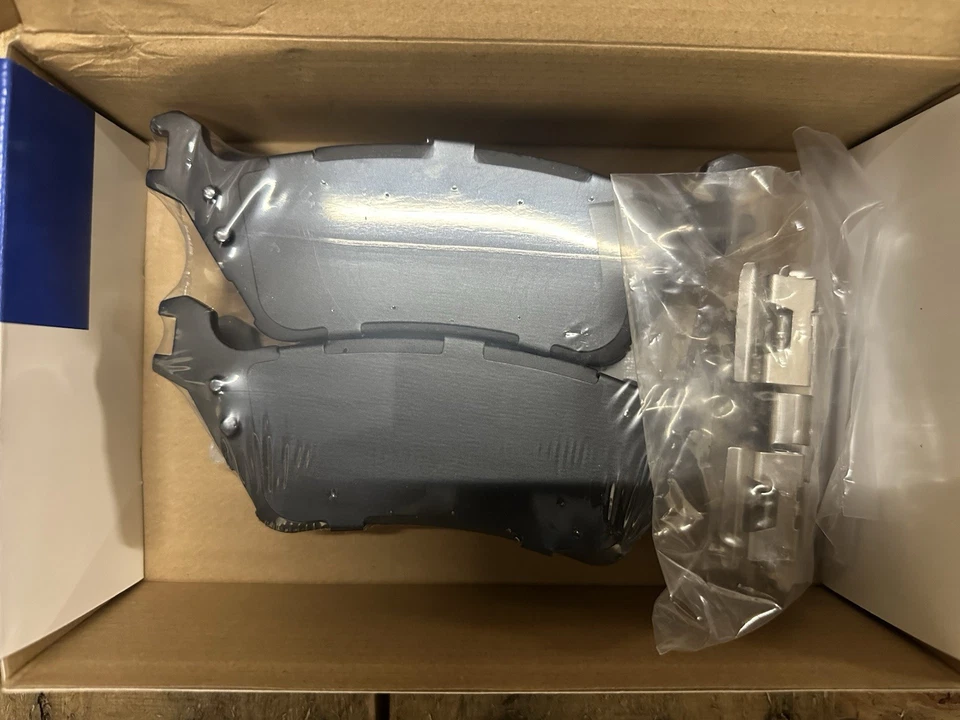 Pastillas de freno de disco traseras de cerámica QuickStop para Ford F-150 2012-2018 Wagner ZD1602 Foto 2 de 2