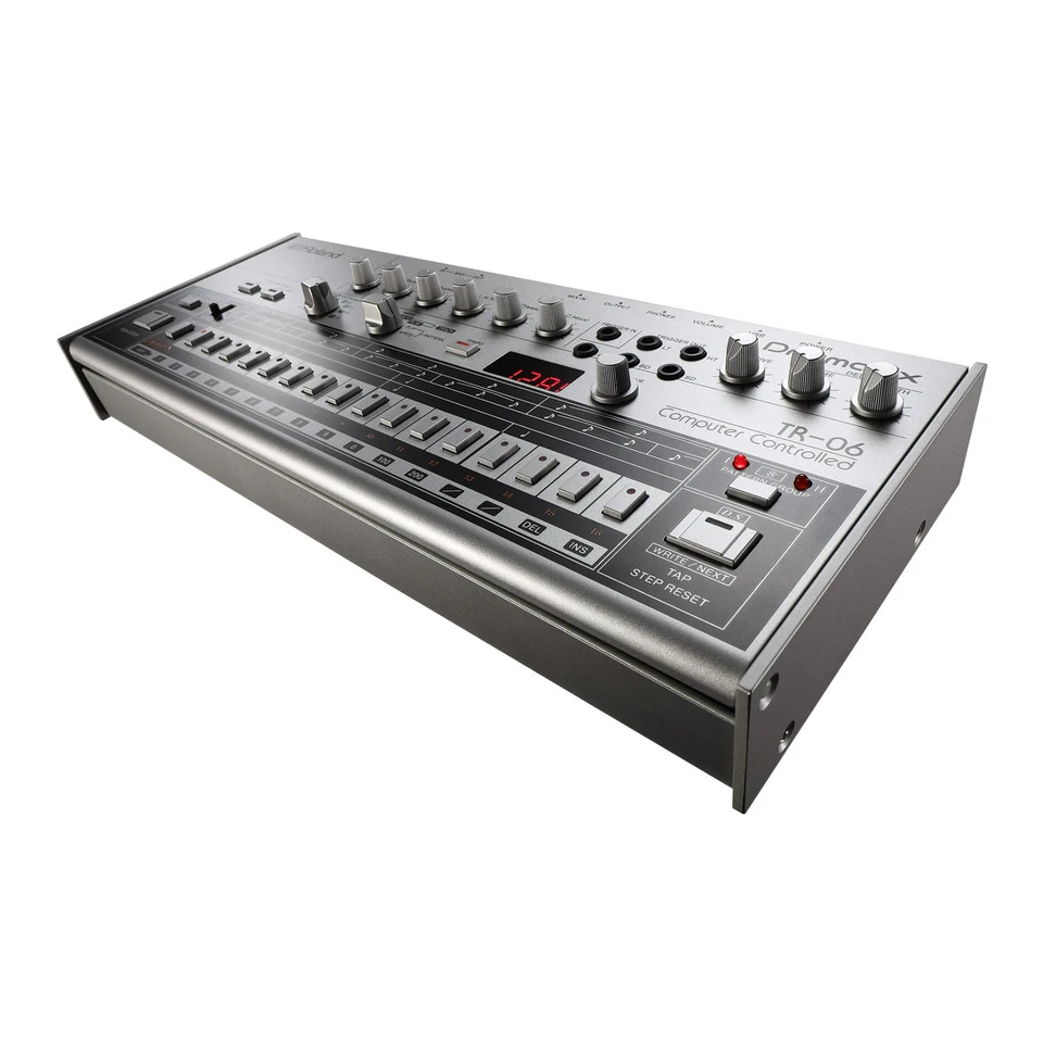 Roland Boutique Compact Metal Top Drum Machine with Color-Matched Case Silver - Image 3 of 4