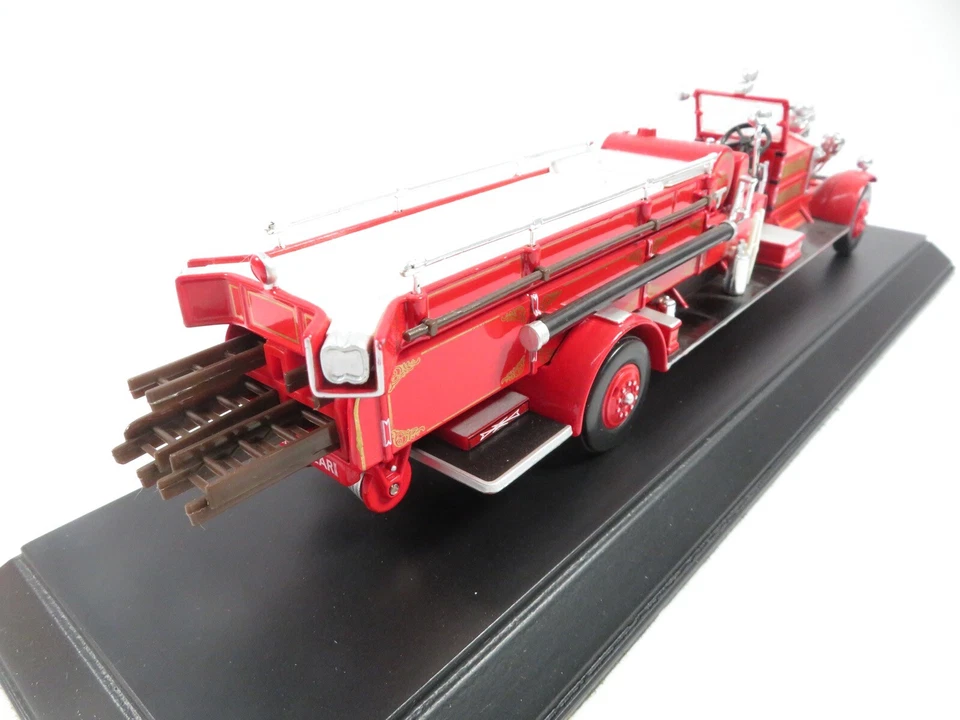 8897 YSFE01 1930 Ahrens-Fox mit Sockel Matchbox Models of Yesteryear - Bild 4 von 4