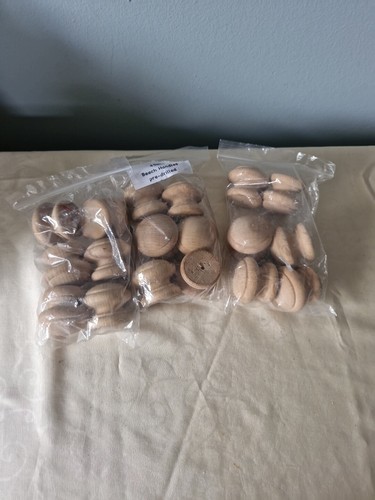 Mascot Hardware Aster 1-3/5 In. Maroon Cabinet Knob (Pack Of 10