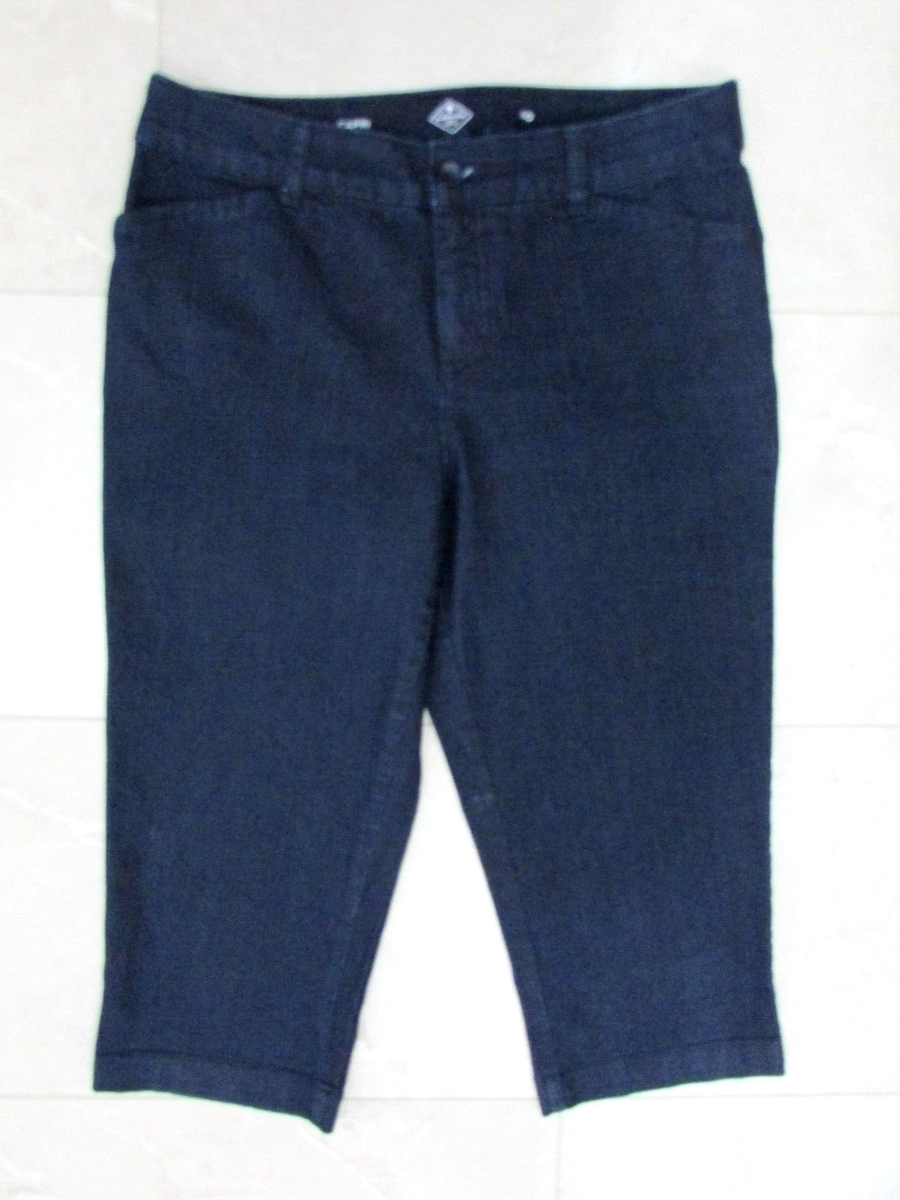 St Johns Bay Womens Capri Jeans Size 10 Mid-Rise Stretch Slimming