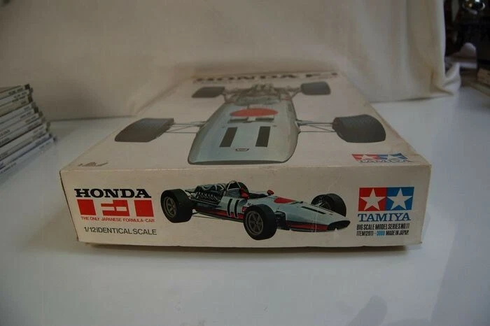 タミヤ 1/12 HONDA F1 RA273 -