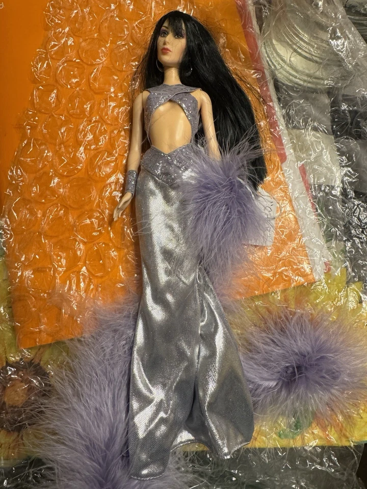 雪儿芭比娃娃永恒宝藏娃娃收藏版鲍勃·麦基时尚 2001 — 第 3/4 张图片