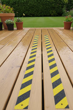 NON SLIP BLACK & YELLOW GRP HAZARD STRIPS FOR SLIPPERY DECKING. FREE SCREWS