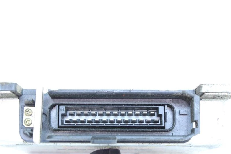 Used Engine Control Module (ECM) fits: 1986 Saab 9000 Electronic Control Module - Image 4 of 4