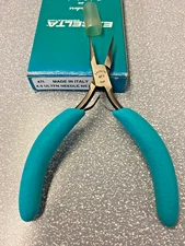 EXCELTA 47I 4-1/2IN SMALL NEEDLE NOSE ESD PLIERS NEW OLD STOCK