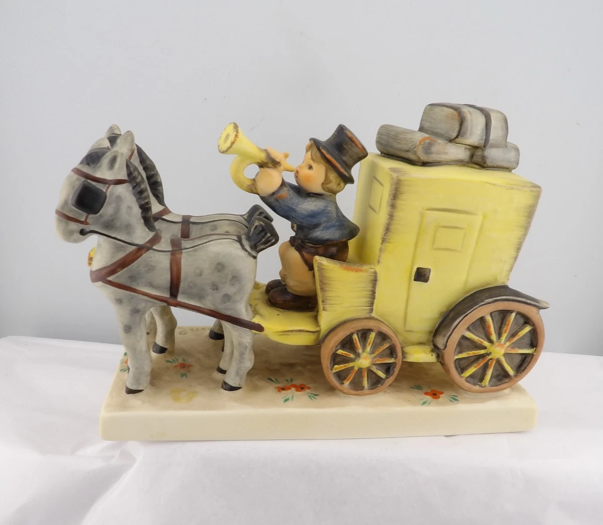 フンメル人形 ＃226 THE MAIL IS HERE 郵便馬車 手紙はここだよ