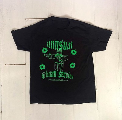 OFFICIAL UNUSUAL WORLDWIDE T-Shirt Hitman Service Roblox Y2k Emo/Scene LARGE