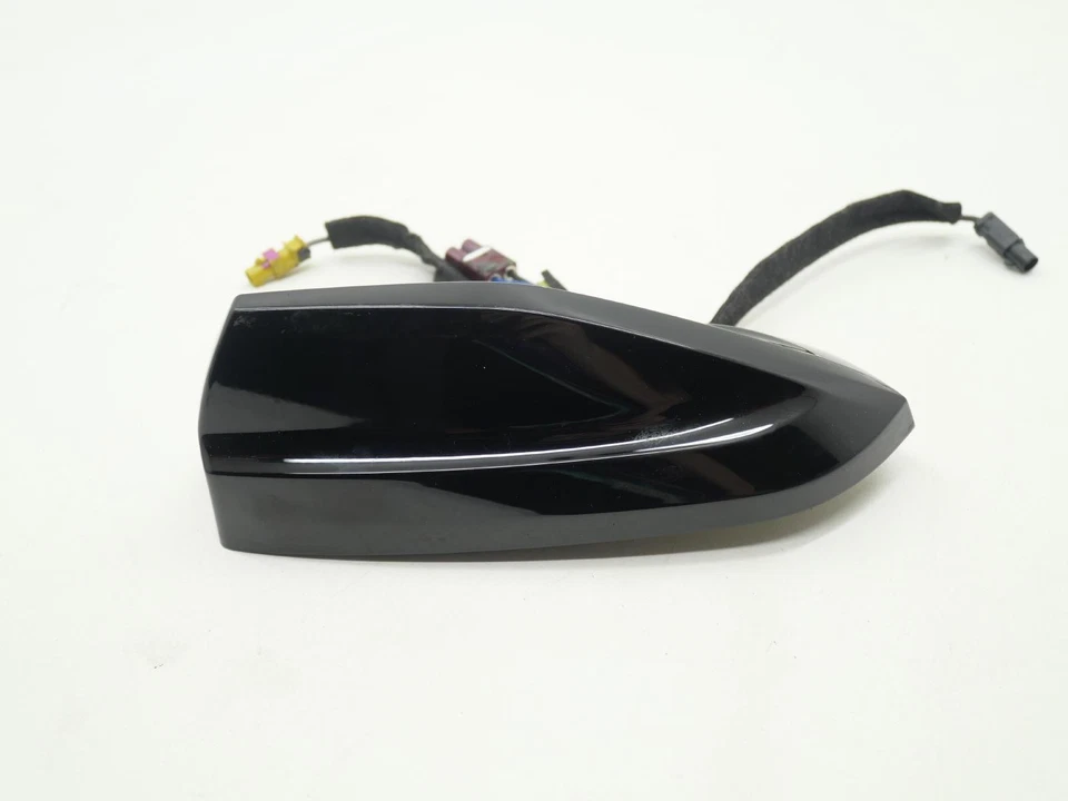 Chevy Camaro SS 2020-2024 antena de techo Sharkfin con cámara ¡alta frecuencia 7 k! OEM Foto 3 de 4