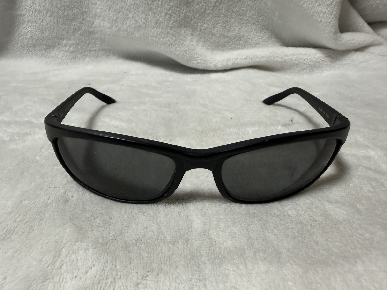 RAY BAN RB 2027 W1847 PRESATOR 2 MATTE BLACK SUNGLASSES "LIGHT SCRATCHES"