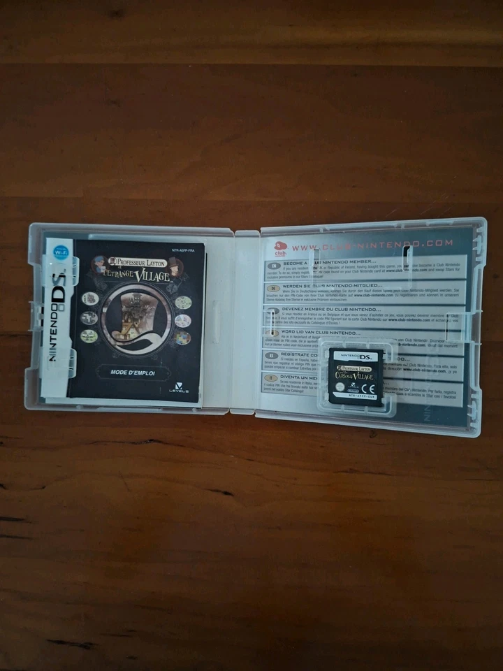 Jeu 3DS Professeur Layton et l'Etrange Village - Photo 3/3