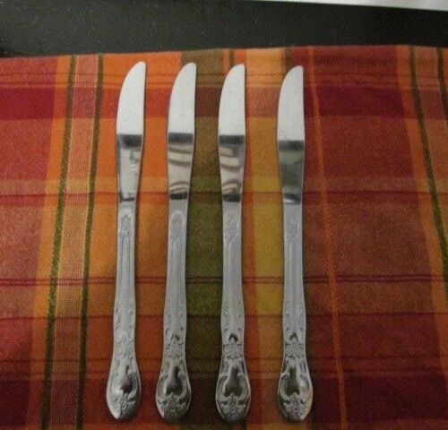 Lot of 3 Oneida Craft Stainless Venus Dinner Knives (small serrated)
