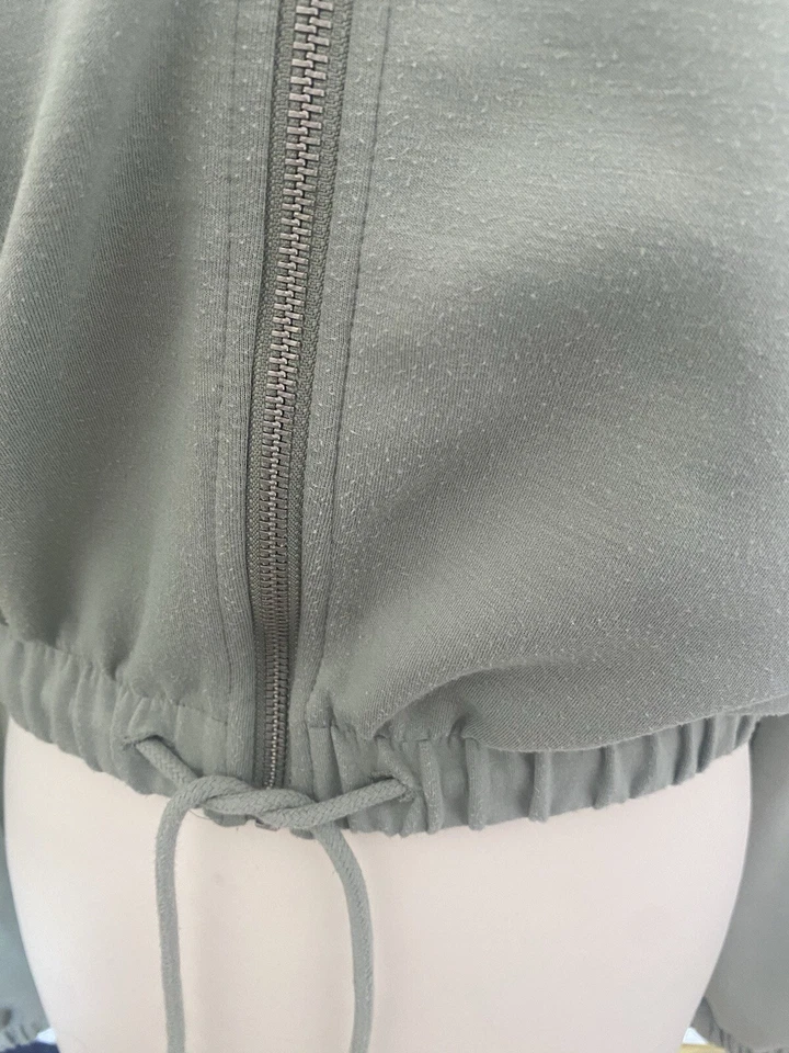 Only Cropped Draw String Hoodie small size - Image 3 of 4