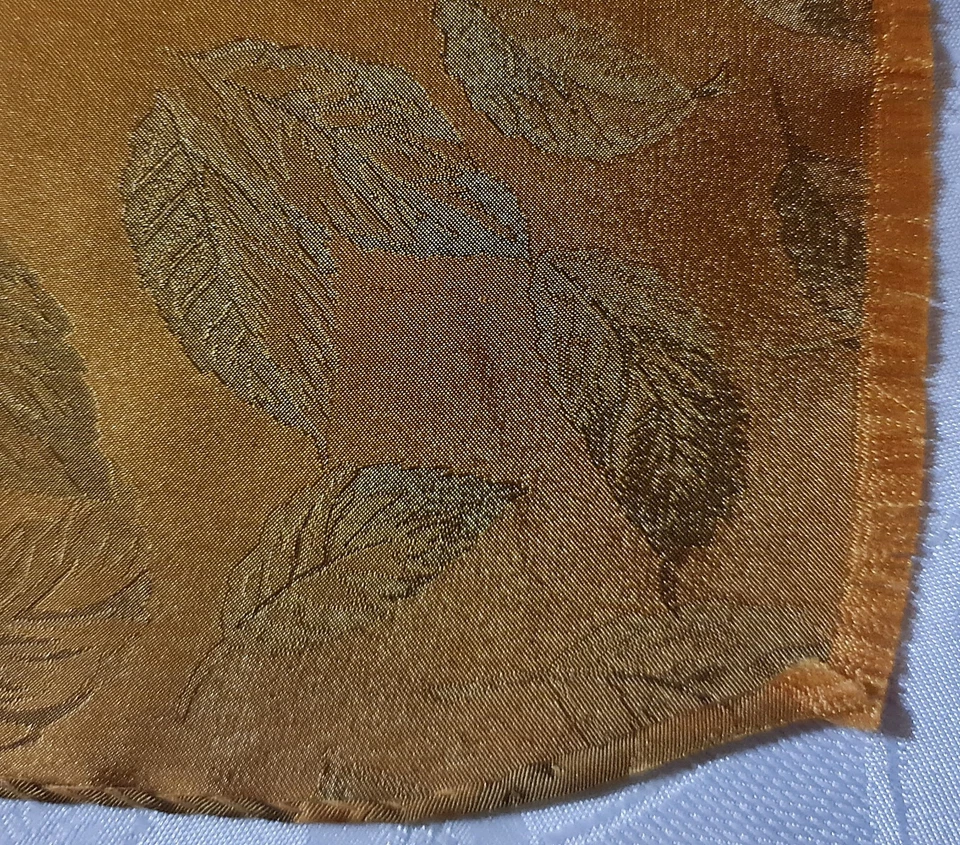 BUFANDA VINTAGE AUTÉNTICA ARTE FLORAL HOJAS VIEJO TONO DORADO SEDA LARGA PARA HOMBRE Foto 4 de 4