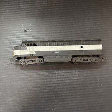 AHM HO Gauge New York Central Unpowered Dummy F-7A Diesel Engine 5007 gebraucht