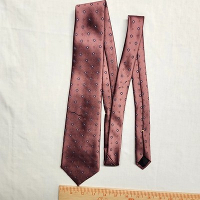 Vintage WEMBLEY LEATHERBACK SATIN'S MAN'S Tie BURGUNDY PATTERND SATIN 57''x3.5 