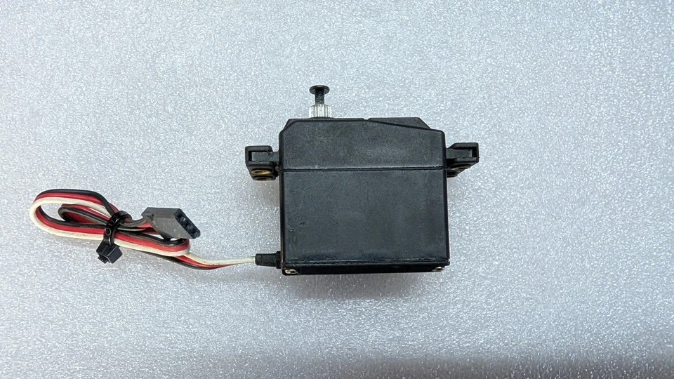 Seltenes Robbe Futaba Servo S 9450 / wenig benutzt , guter Zustand , kein Import - Bild 3 von 4