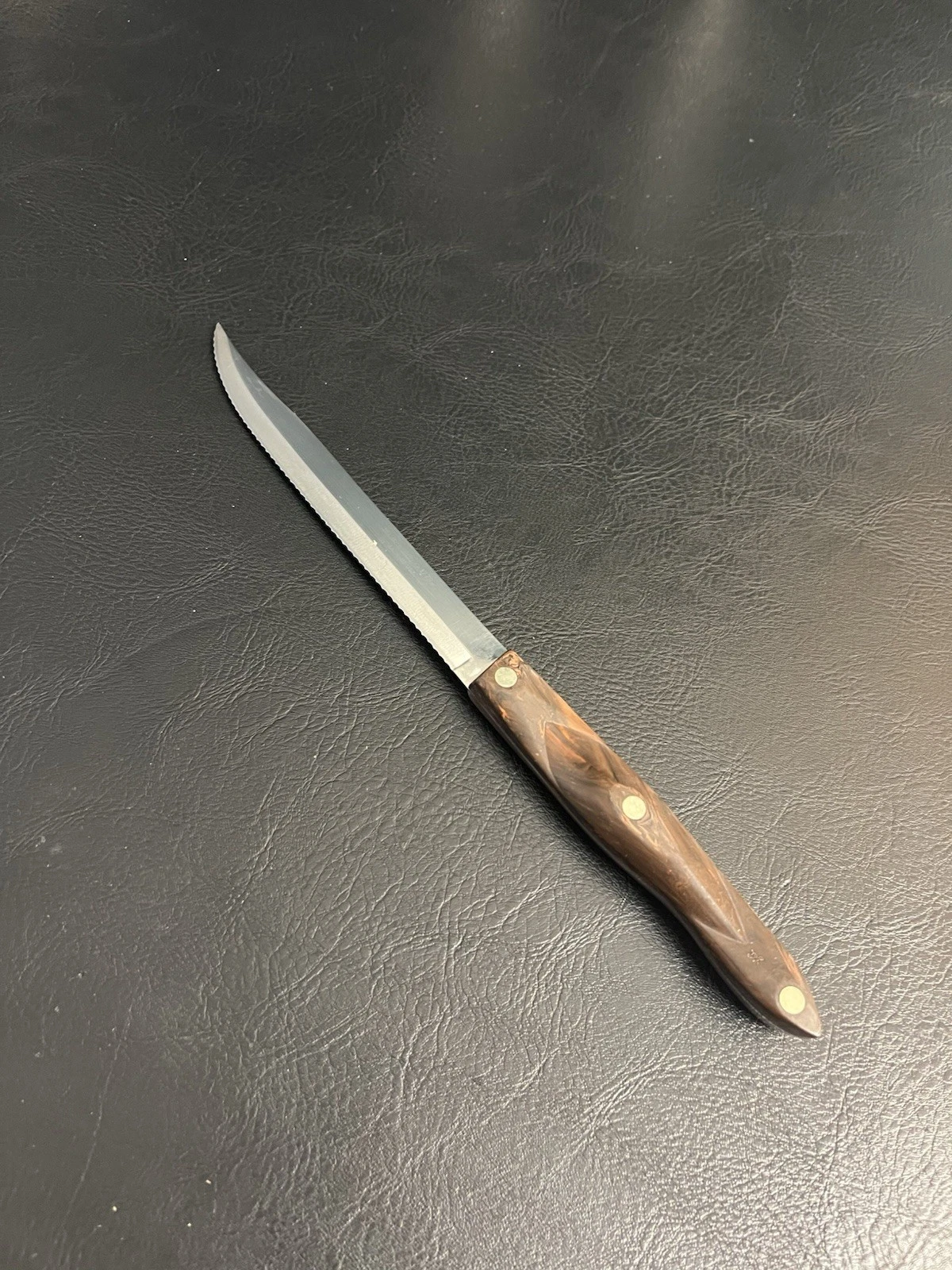 VTG Cutco Serrated Kitchen Carving Knife 1729 USA 7" Brown Orange Swirl Handle
Opens in a new window
