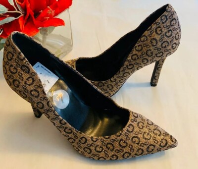 NEW Guess Women's Gold Signature Shimmer Pointed Toe Heel Pump Size 7M, $120