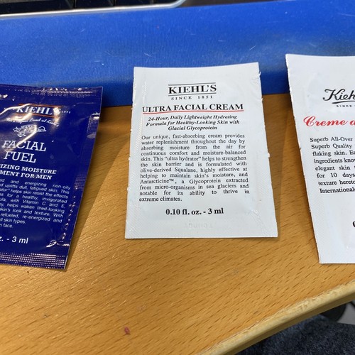 Sample: Facial Fuel energizing moisture treatment Kiehl's, 0.10 fl + 2 Bonus !! - 第 6/7 張圖片