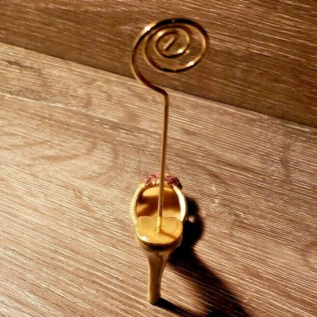 Fancy High Heel Shoe with 1 spiral prong for holding memos, pics & more - MINT - Image 4 of 4