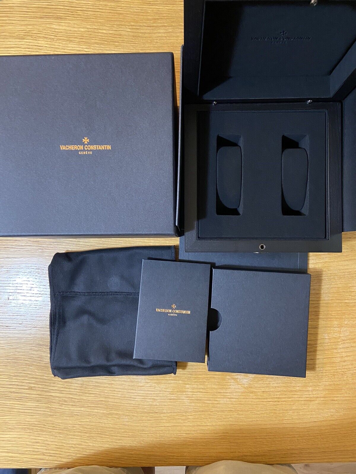 Vacheron Constantin WATCH BOX Presentation Case for Overseas Model outer box