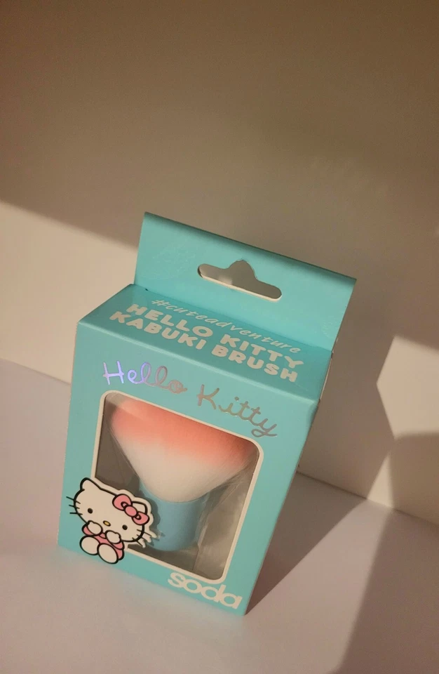 Sanrio Hello Kitty x Soda limitierter Kabuki Make up Brush - Bild 2 von 4
