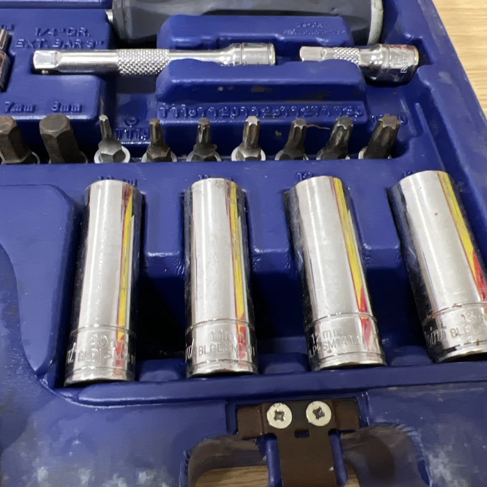 BLUE-POINT 100pc 1/4 3/8 GENERAL SERVICE SET 2100MBPGSSUK - Image 4 of 4