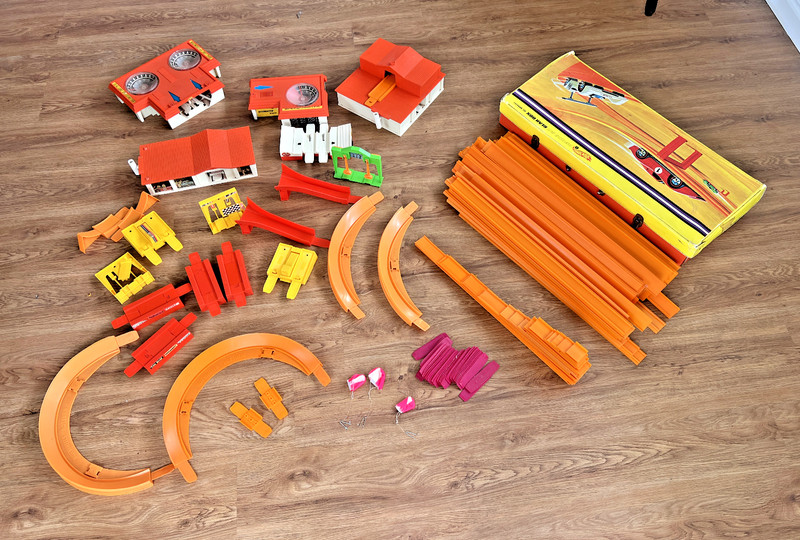 Hot Wheels vintage track, 2 super chargers, 2 speedometers, finish gate and more