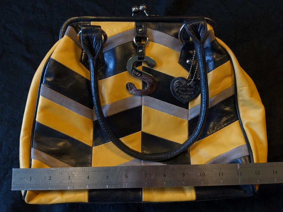 Suzy Smith | Leather Over the Shoulder Handbag - Image 4 of 4