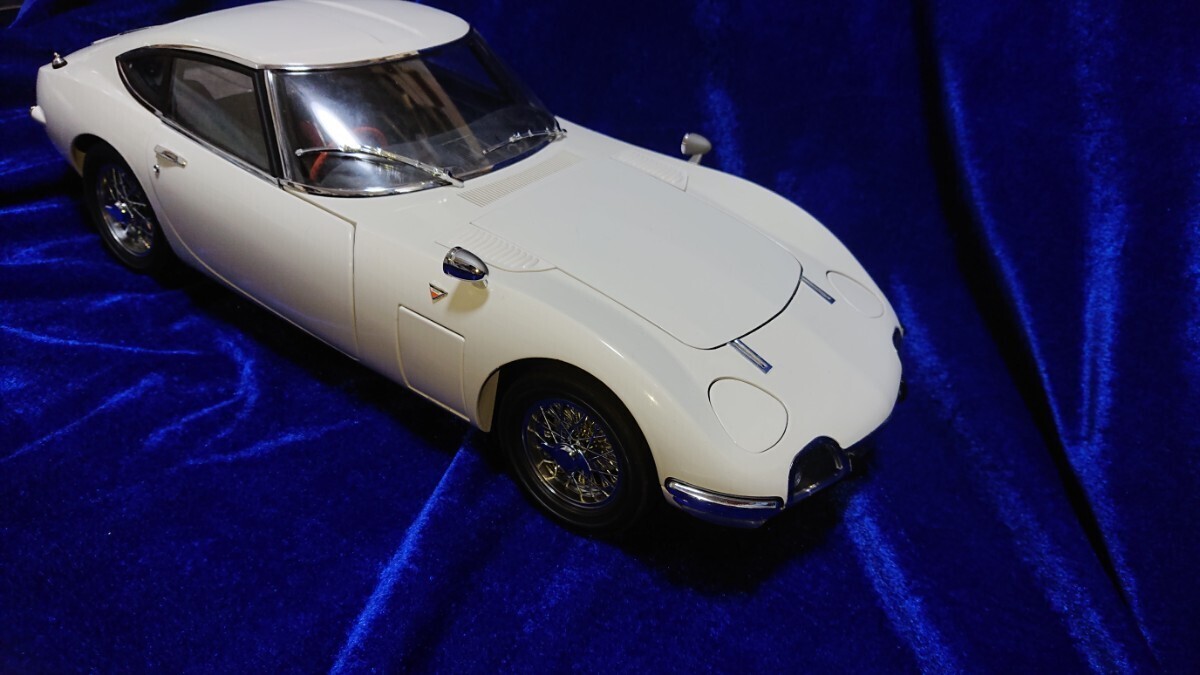 TOYOTA 2000GT ディアゴスティーニ　1/10 Sale! DeAGOSTINI TOYOTA 2000GT Grand Tourer 1/10 Scale