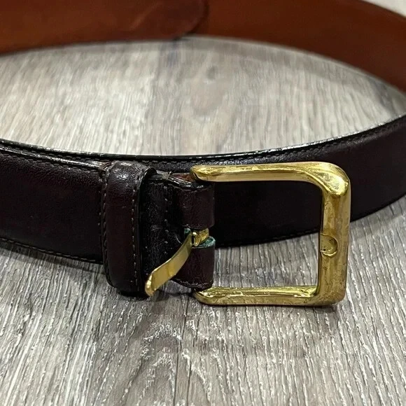 Abito Coach in pelle marrone scuro 34"" fibbia in ottone cintura pelle italiana