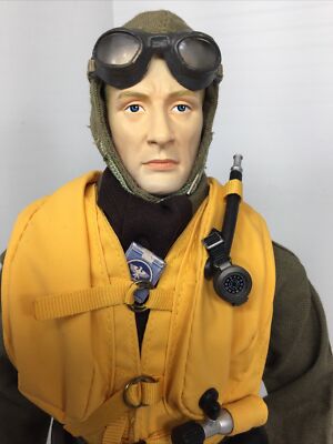 1/6 DRAGON WW2 GERMAN LUFTWAFFE STUKA DIVE BOMBER PILOT IN FLIGHT