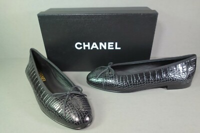 CHANEL 40 black Alligator ballet ballerina flats cap round