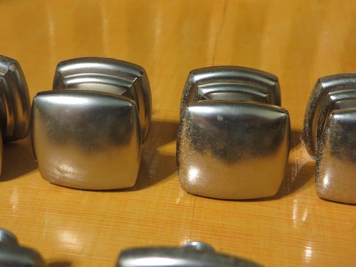 14 KBC Keeler Brass Company Zinc Drawer Pulls Knobs with Screws #52044 from 2004 - Picture 3 of 11