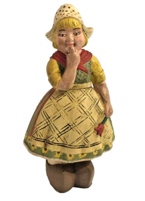 Dutch Girl w/Tulip 6''H Figurine 