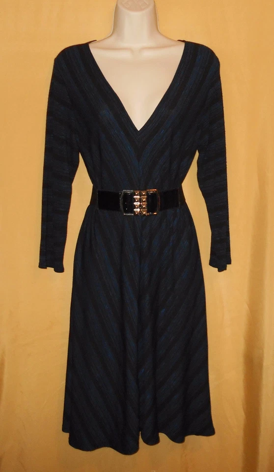 Max Edition Mujer Negro Azul Suéter Rodilla Carrera Iglesia Vestido Cuello en V Top $98 Foto 3 de 4