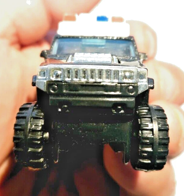 Hot Wheels Hummer H2 El Segundo Police loose diecast vehicle sure to impress - Image 3 of 4