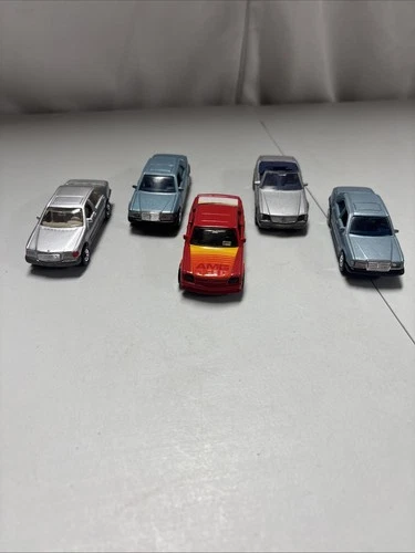 Vintage Lot Of Five Mercedes-Benz Matchbox Vehicles